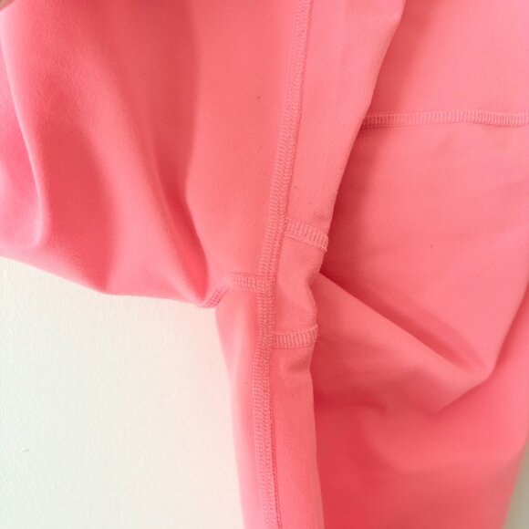 Alo Yoga 7" High Waist Airbrush Biker Shorts in Macaron Pink Size Medium - Picture 5 of 7